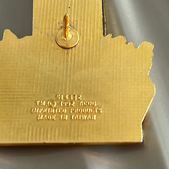 Vintage, delta airlines, collectible pins - Picture 6 of 11